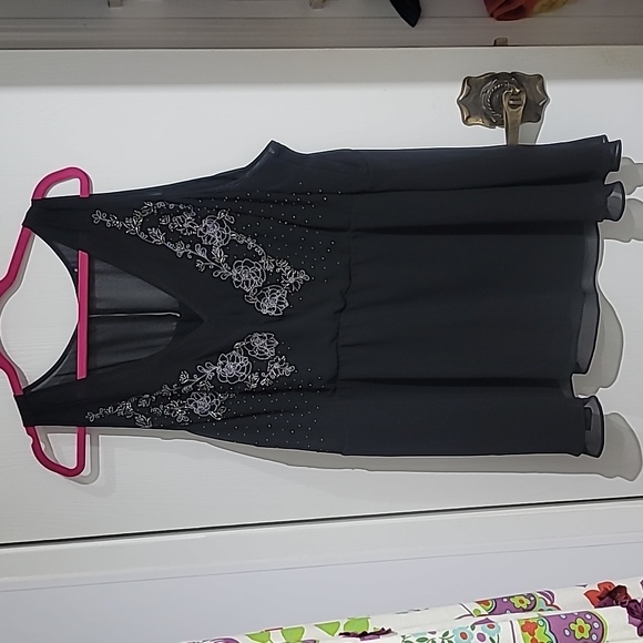 Embroidered tank top - Picture 1 of 7